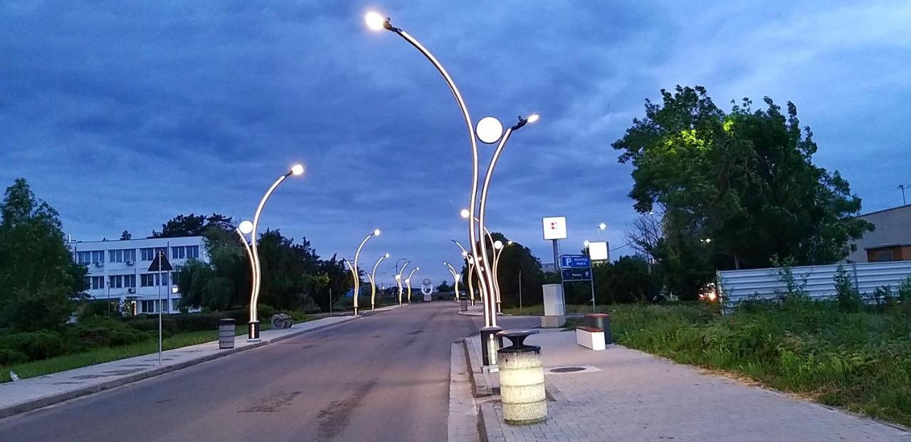 Geo Studios Saturn Zewnętrze zdjęcie